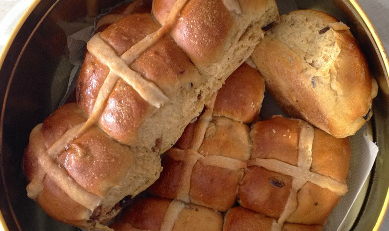 Hot Cross Buns. © Martin Belderson